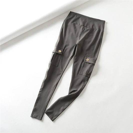 Cargo-Style High-Waisted Active Leggings with Button-Flap Pocke